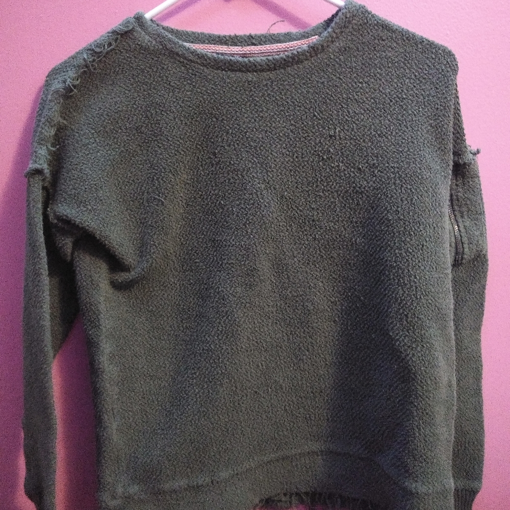 Green Sweater, Size Large, Has Zipper On Left Arm.